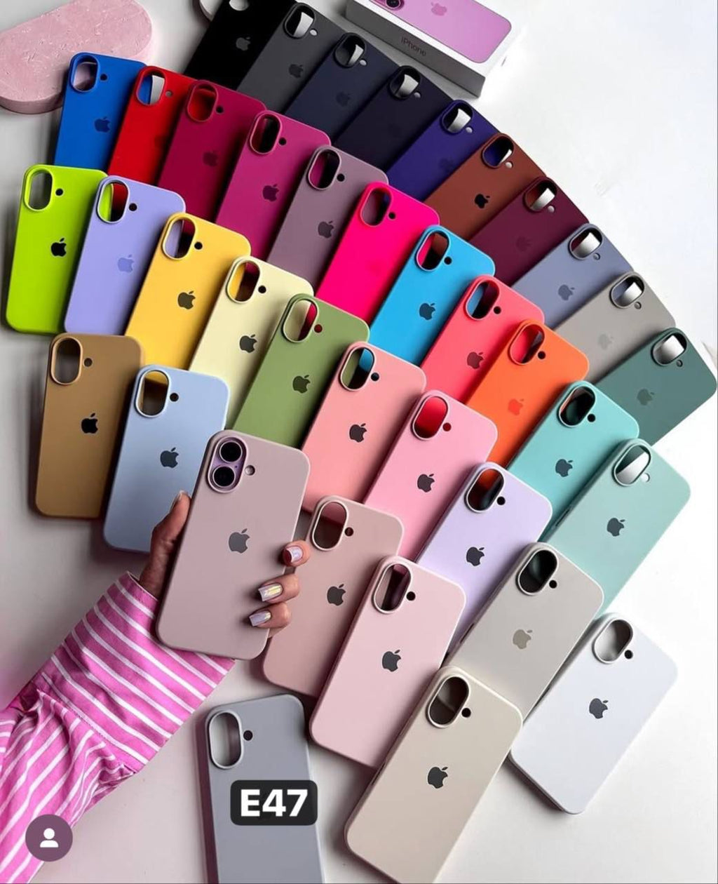 1 OG Silicone Case + 1 Gorilla Glass + 1 Cleaner Case